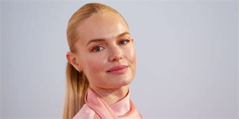 Kate Bosworth Shares A Topless Photo With Her Pup, And Her。